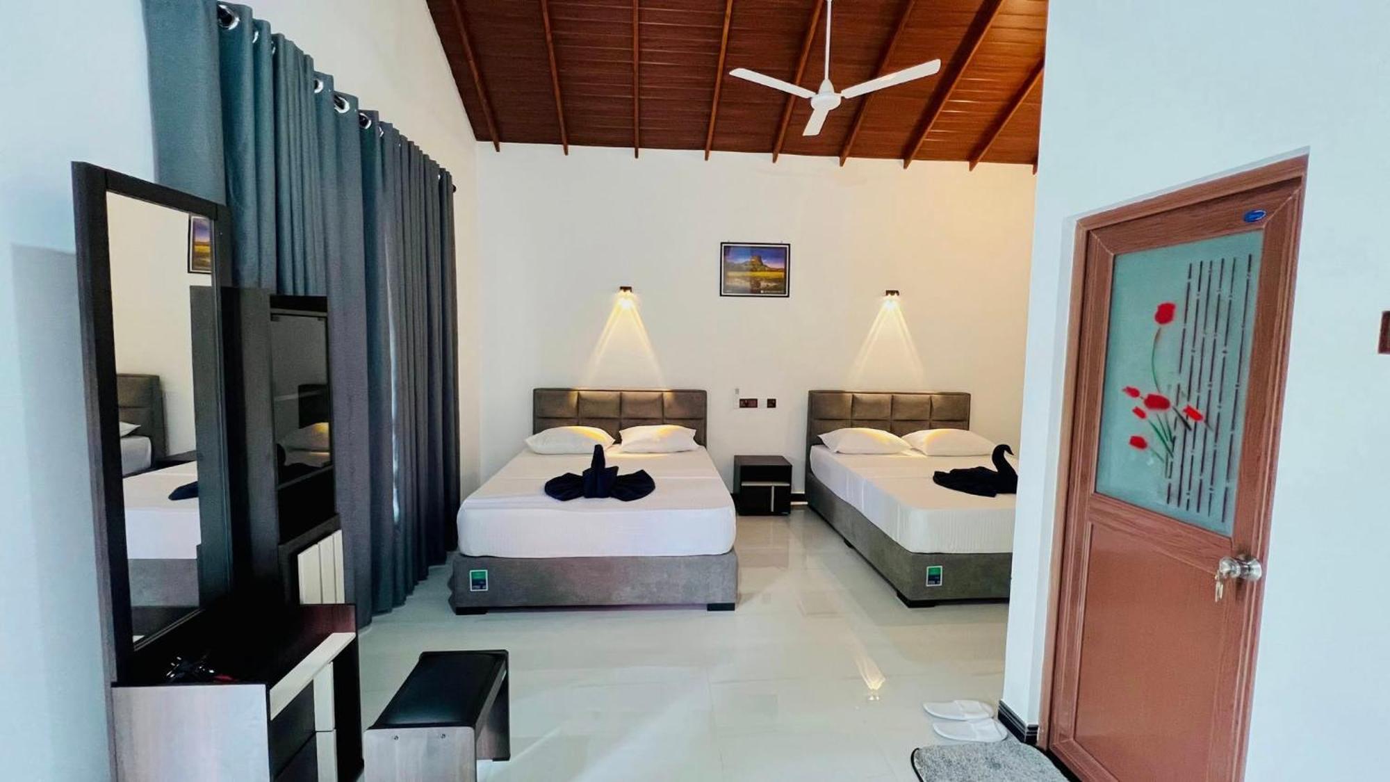 Sigiriya Sun Shine Villa Extérieur photo