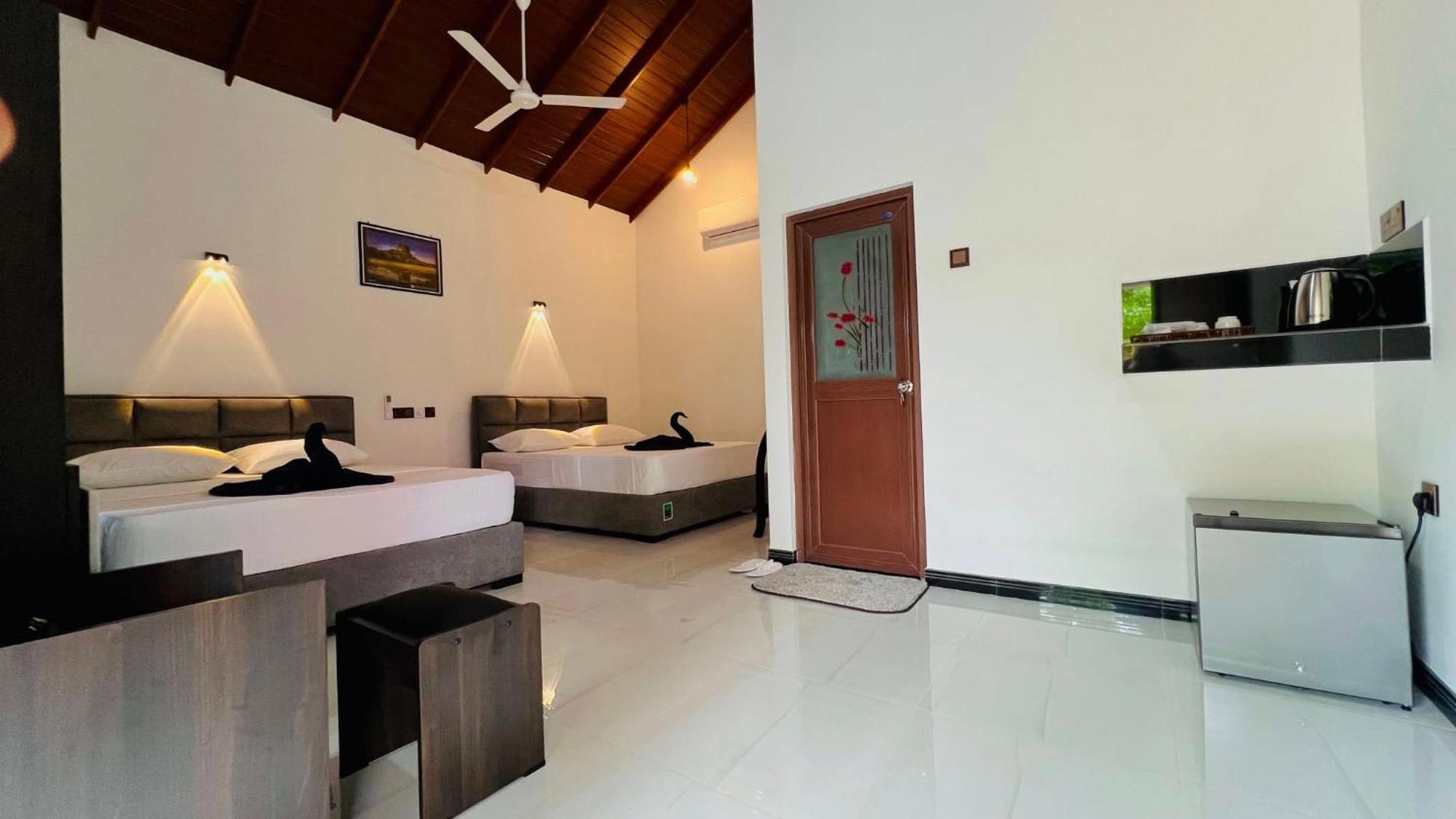 Sigiriya Sun Shine Villa Extérieur photo